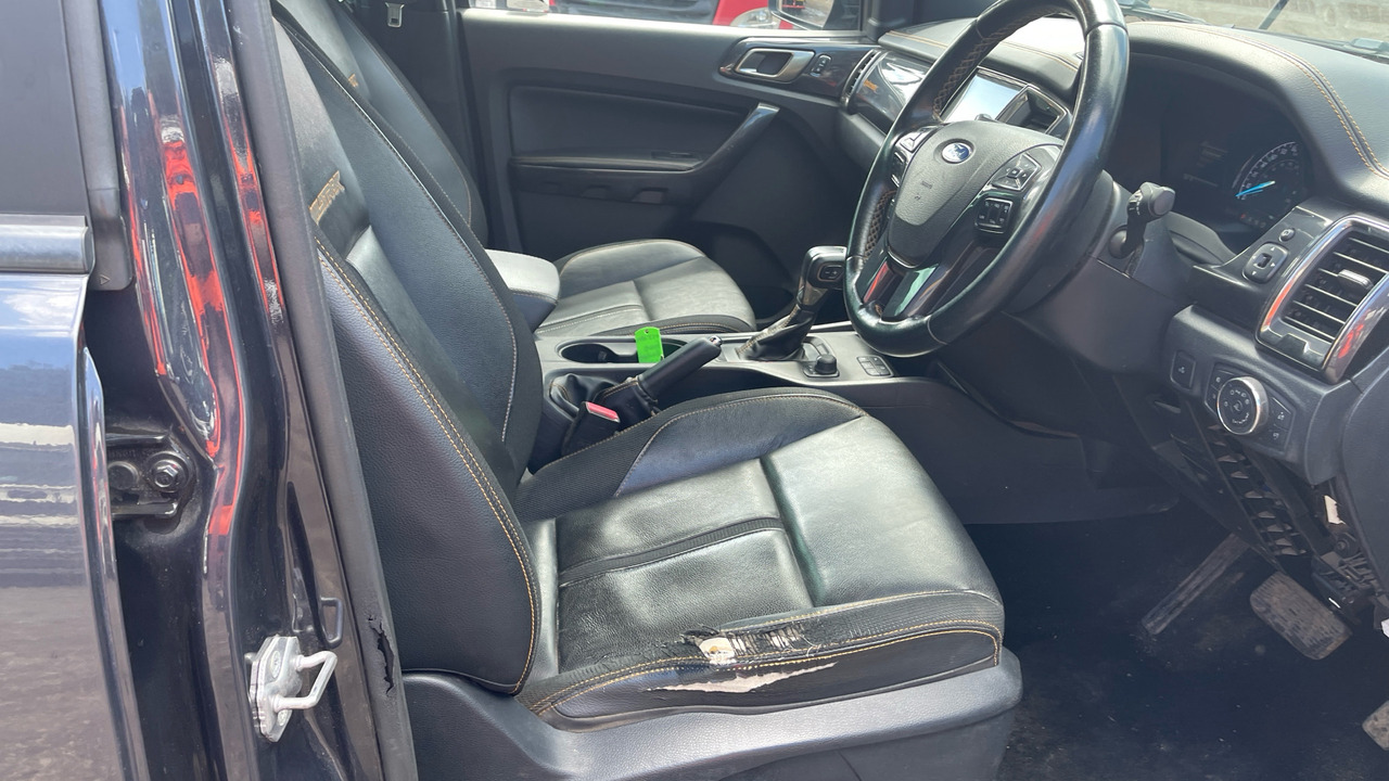 FORD RANGER WILDTRAK 2.0 ECOBLUE - Pick-up, Utilitaire double cabine: photos 5 FORD RANGER WILDTRAK 2.0 ECOBLUE - Pick-up, Utilitaire double cabine: photos 5
