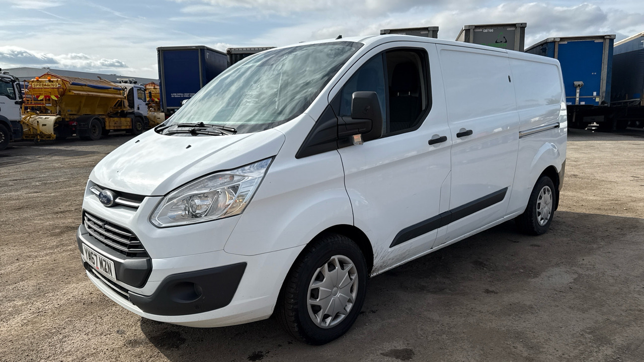 FORD TRANSIT CUSTOM 340 2.0 TDCi 130ps - Fourgonnette: photos 2 FORD TRANSIT CUSTOM 340 2.0 TDCi 130ps - Fourgonnette: photos 2