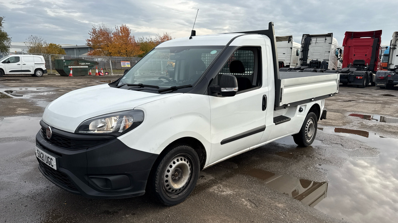 Fiat Doblo Work Up 1.6 Multijet II - Utilitaire plateau: photos 2 Fiat Doblo Work Up 1.6 Multijet II - Utilitaire plateau: photos 2