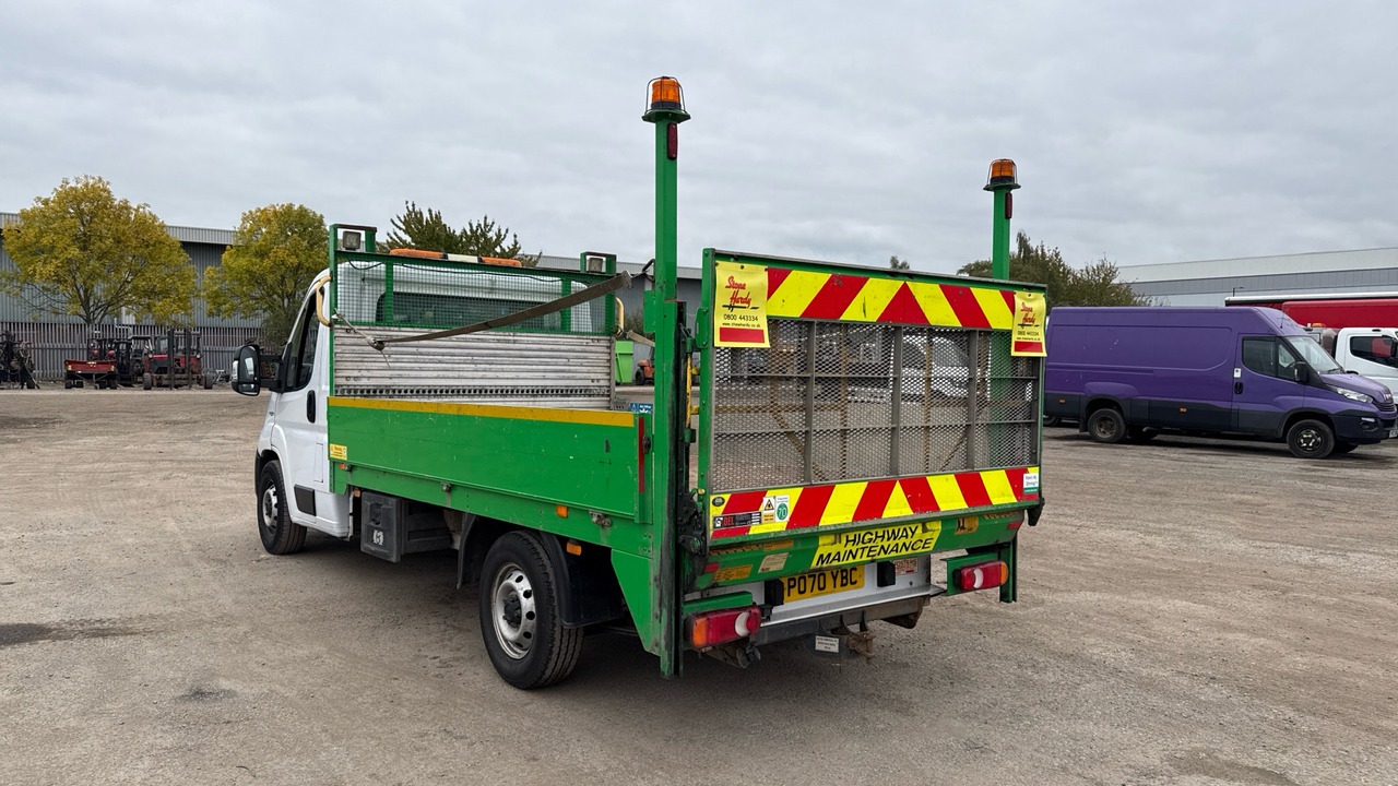 Fiat Ducato 35 2.3 MULTIJET 140PS - Utilitaire plateau: photos 3 Fiat Ducato 35 2.3 MULTIJET 140PS - Utilitaire plateau: photos 3