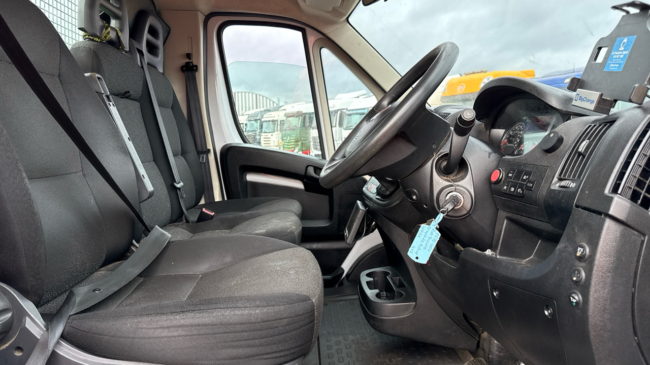 Fiat Ducato 35 MAXI 2.3 MULTIJET 140PS - Utilitaire plateau: photos 5 Fiat Ducato 35 MAXI 2.3 MULTIJET 140PS - Utilitaire plateau: photos 5