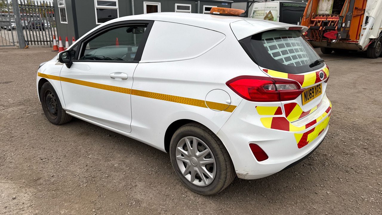 Ford Fiesta 1.5 TDCI - Voiture: photos 3 Ford Fiesta 1.5 TDCI - Voiture: photos 3