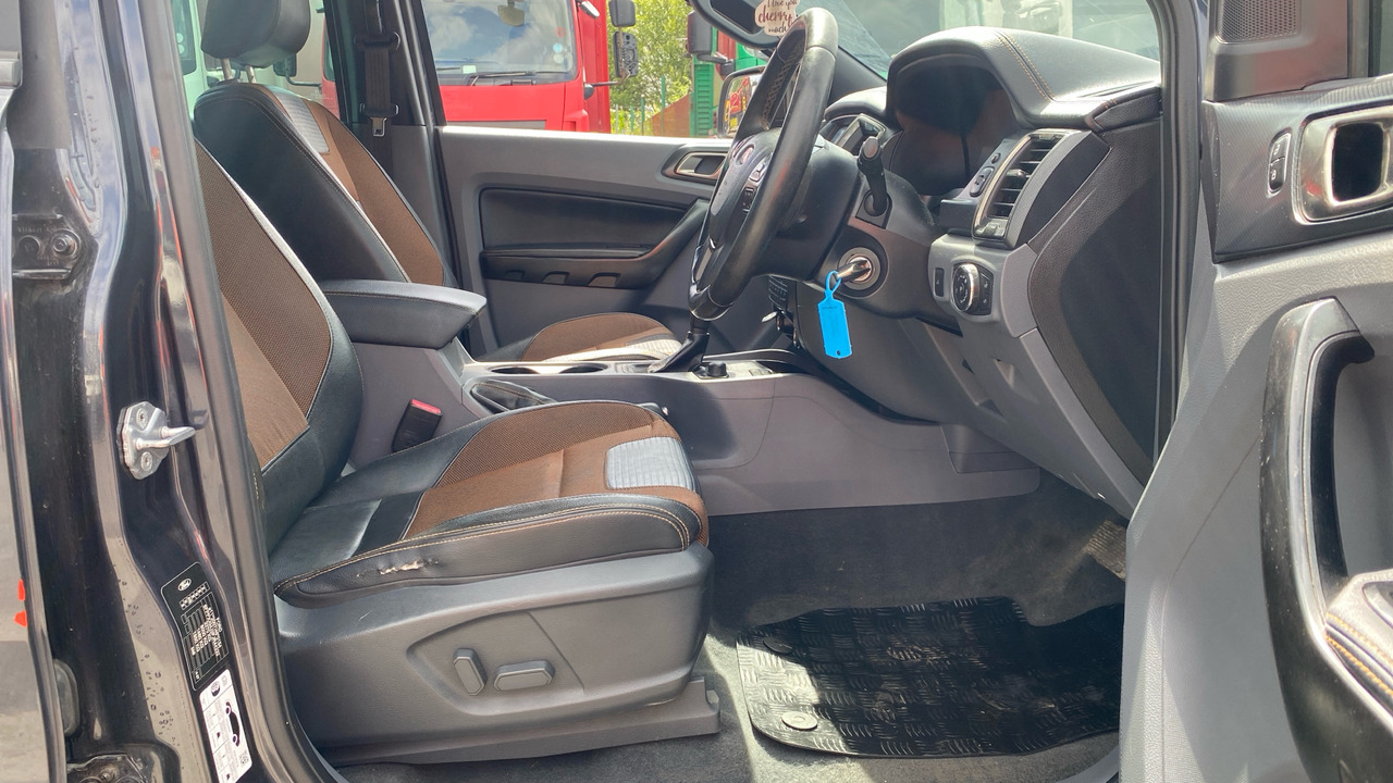 Ford Ranger WILDTRAK 200 3.2 TDCi - Pick-up, Utilitaire double cabine: photos 5 Ford Ranger WILDTRAK 200 3.2 TDCi - Pick-up, Utilitaire double cabine: photos 5