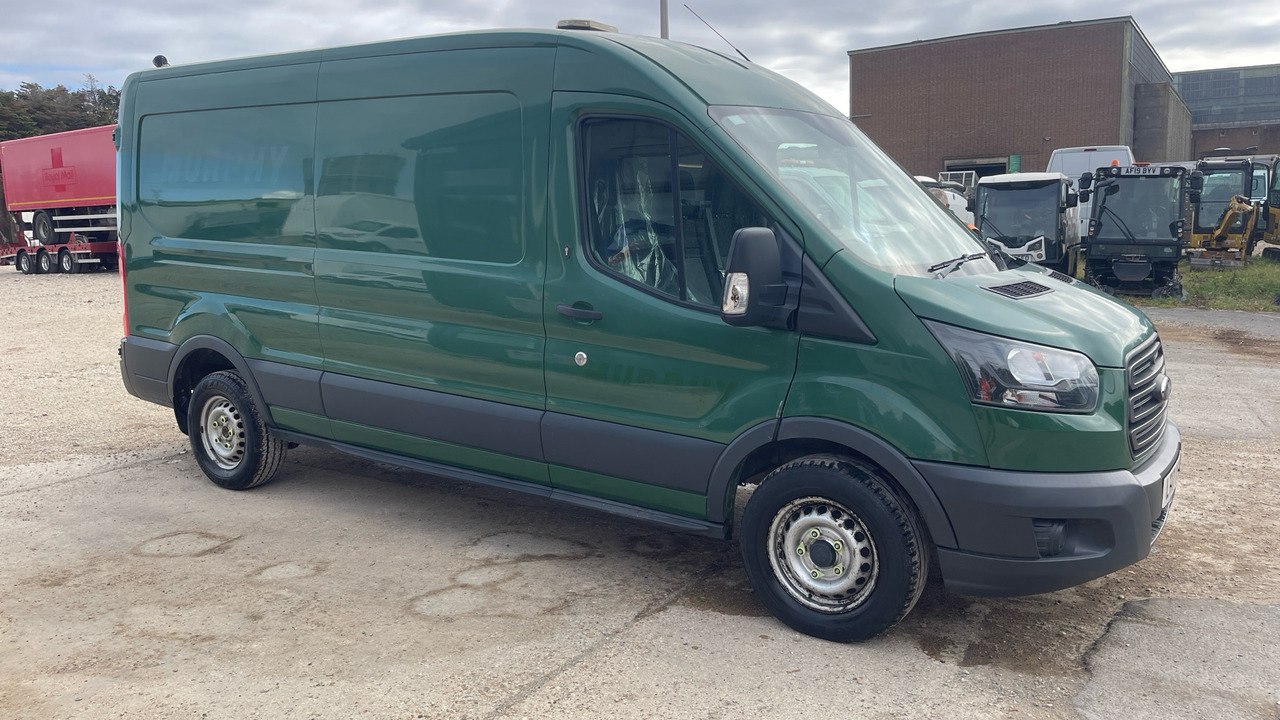 Ford Transit 350 2.0 TDCi 130ps - Fourgon utilitaire: photos 1 Ford Transit 350 2.0 TDCi 130ps - Fourgon utilitaire: photos 1