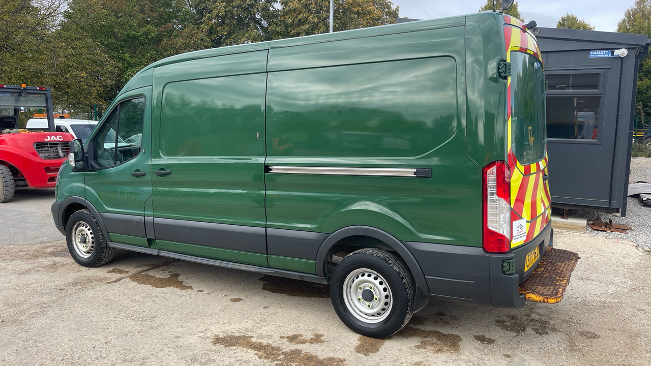 Ford Transit 350 2.0 TDCi 130ps - Fourgon utilitaire: photos 3 Ford Transit 350 2.0 TDCi 130ps - Fourgon utilitaire: photos 3