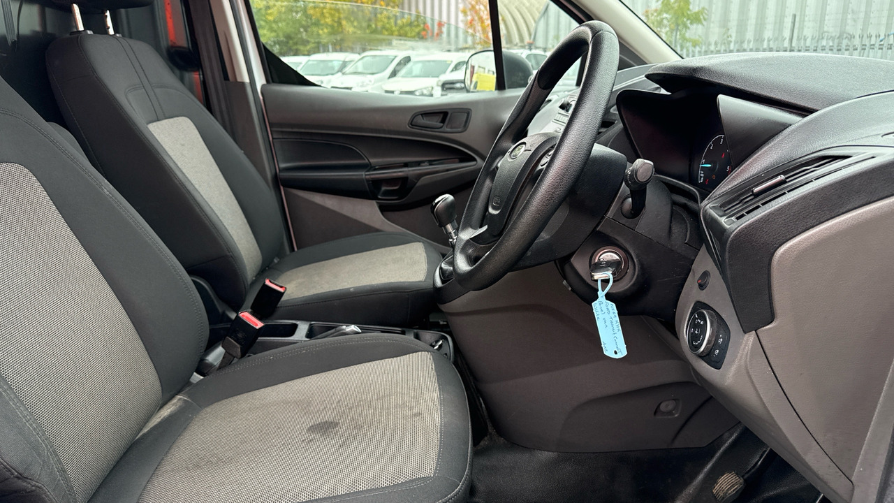 Ford Transit Connect 200 1.5 EcoBlue 75ps - Fourgonnette: photos 5 Ford Transit Connect 200 1.5 EcoBlue 75ps - Fourgonnette: photos 5