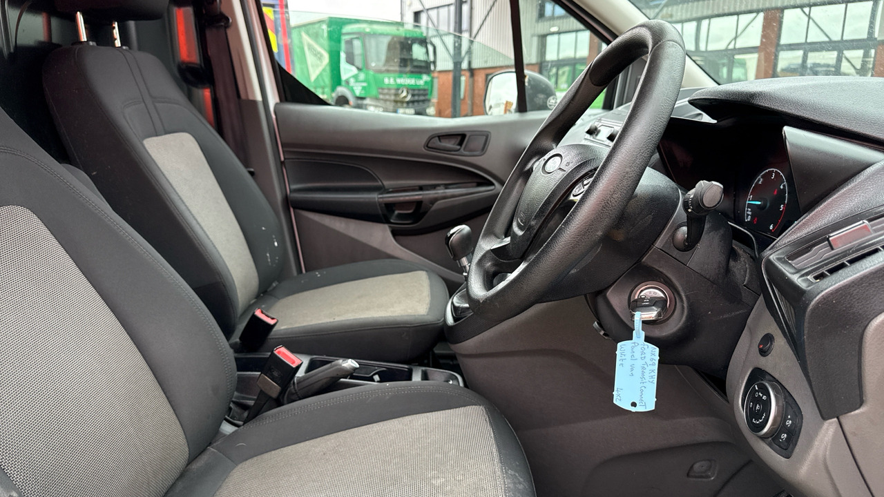Ford Transit Connect 200 1.5 EcoBlue 75ps - Fourgonnette: photos 5 Ford Transit Connect 200 1.5 EcoBlue 75ps - Fourgonnette: photos 5