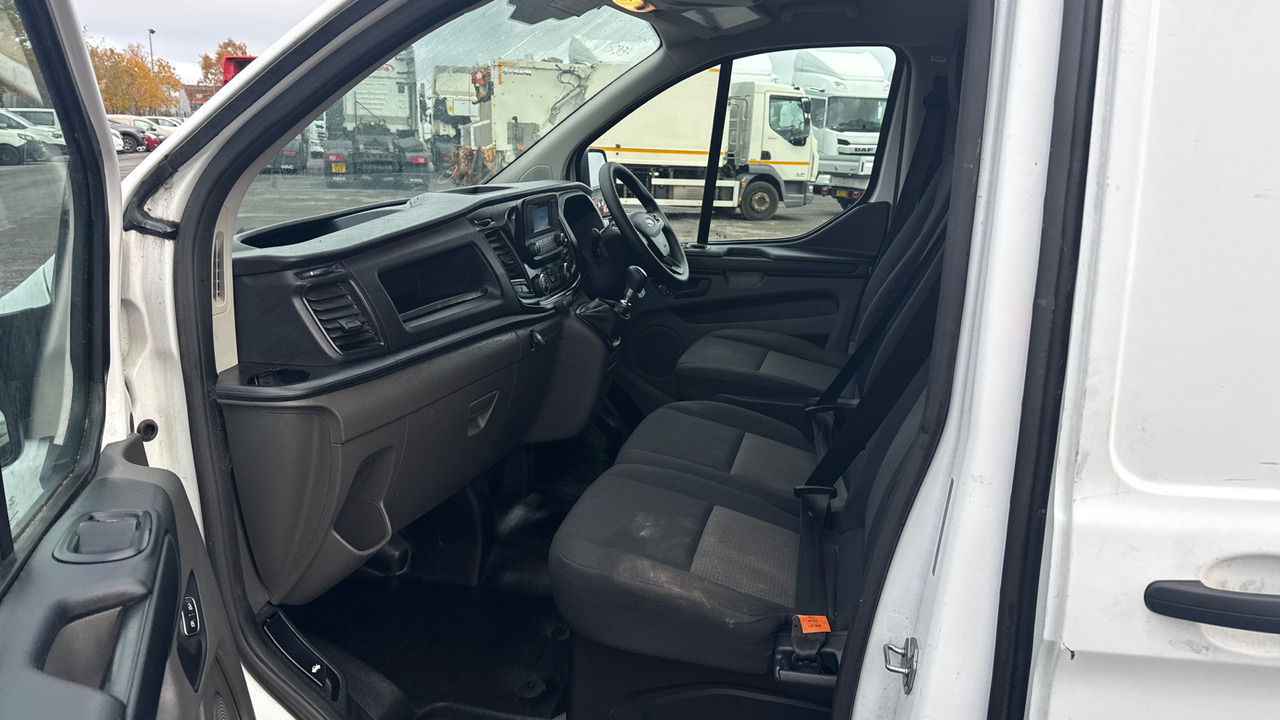 Fourgonnette Ford Transit Custom 300 2.0 ECOBLUE 105PS LEADER: photos 15