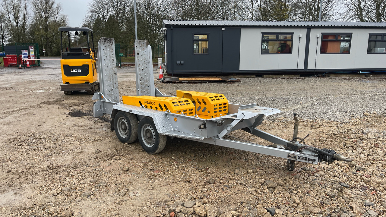 IFOR WILLIAMS GH94 - Remorque porte engin: photos 1 IFOR WILLIAMS GH94 - Remorque porte engin: photos 1