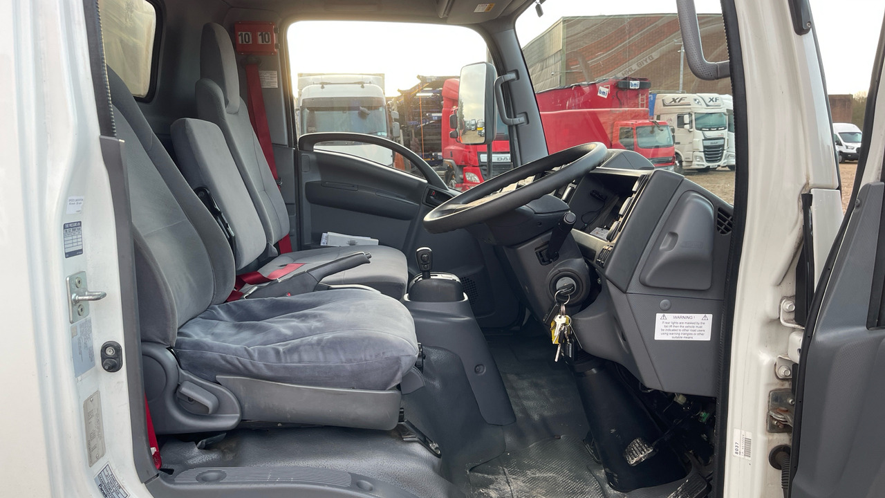 ISUZU N75 150 - Camion frigorifique: photos 5 ISUZU N75 150 - Camion frigorifique: photos 5