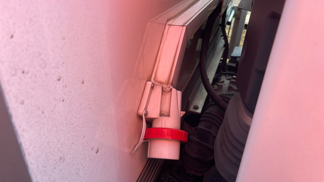 Camion frigorifique ISUZU N75 150: photos 27 Camion frigorifique ISUZU N75 150: photos 27