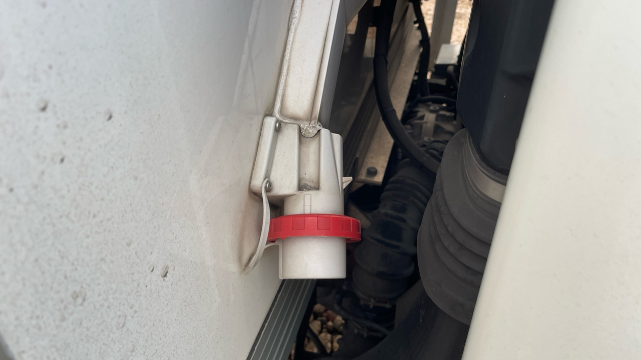 Camion frigorifique ISUZU N75 150: photos 17 Camion frigorifique ISUZU N75 150: photos 17