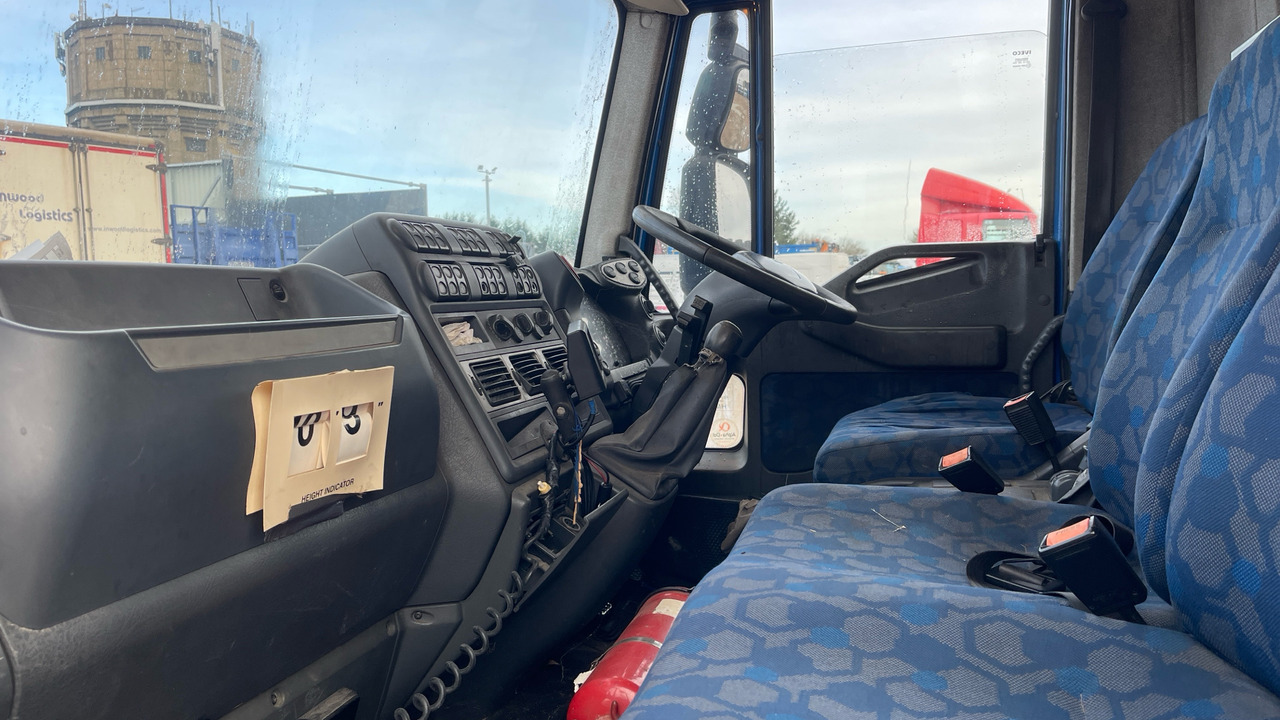 Camion plateau IVECO EUROCARGO 75E16: photos 15 Camion plateau IVECO EUROCARGO 75E16: photos 15
