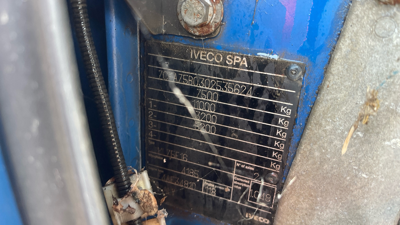 Camion plateau IVECO EUROCARGO 75E16: photos 12 Camion plateau IVECO EUROCARGO 75E16: photos 12