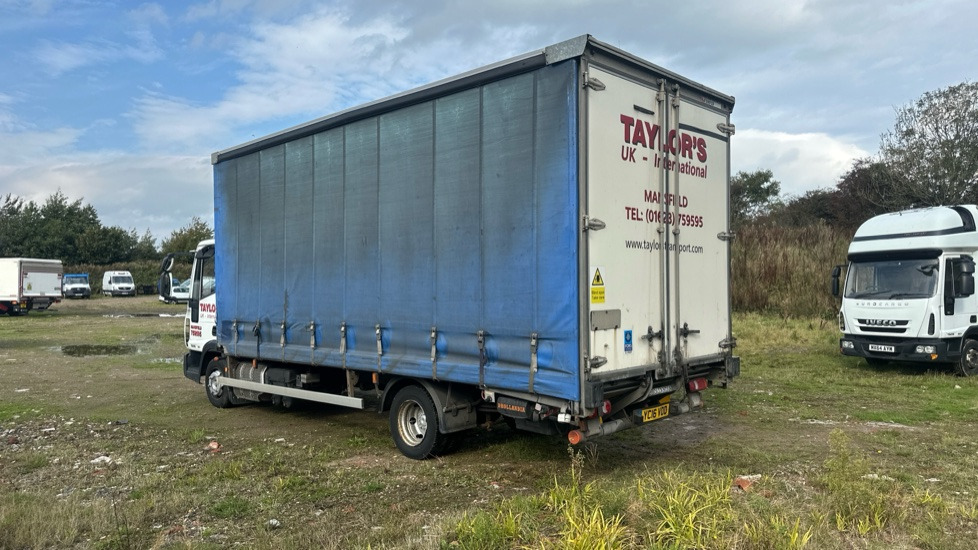 IVECO EUROCARGO  75E16 - Camion à rideaux coulissants: photos 3 IVECO EUROCARGO  75E16 - Camion à rideaux coulissants: photos 3