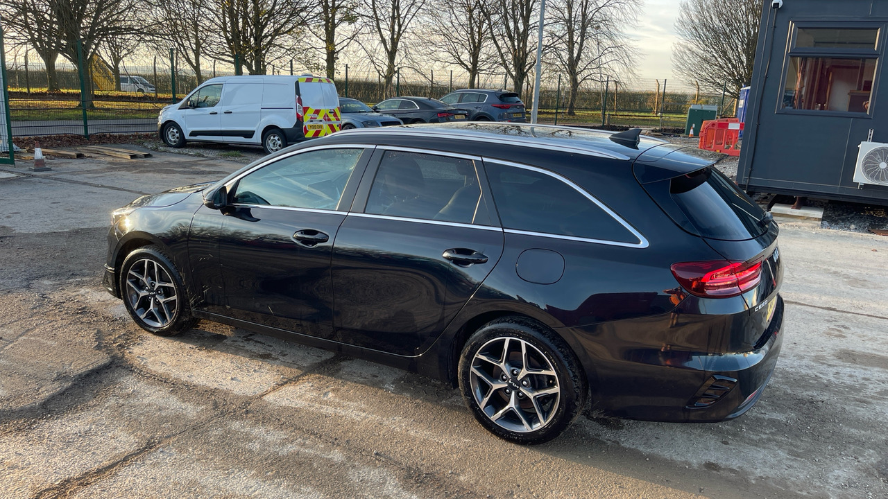 Kia Ceed 3 1.5 GDI ISG - Voiture break: photos 3 Kia Ceed 3 1.5 GDI ISG - Voiture break: photos 3