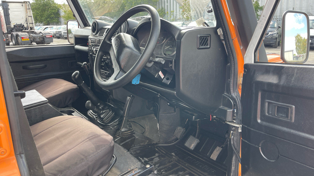 LAND ROVER DEFENDER 110 TDCi - Voiture: photos 5 LAND ROVER DEFENDER 110 TDCi - Voiture: photos 5