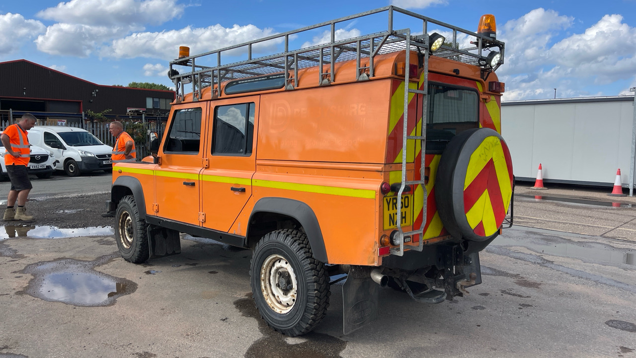 LAND ROVER DEFENDER 110 TDCi - Voiture: photos 3 LAND ROVER DEFENDER 110 TDCi - Voiture: photos 3