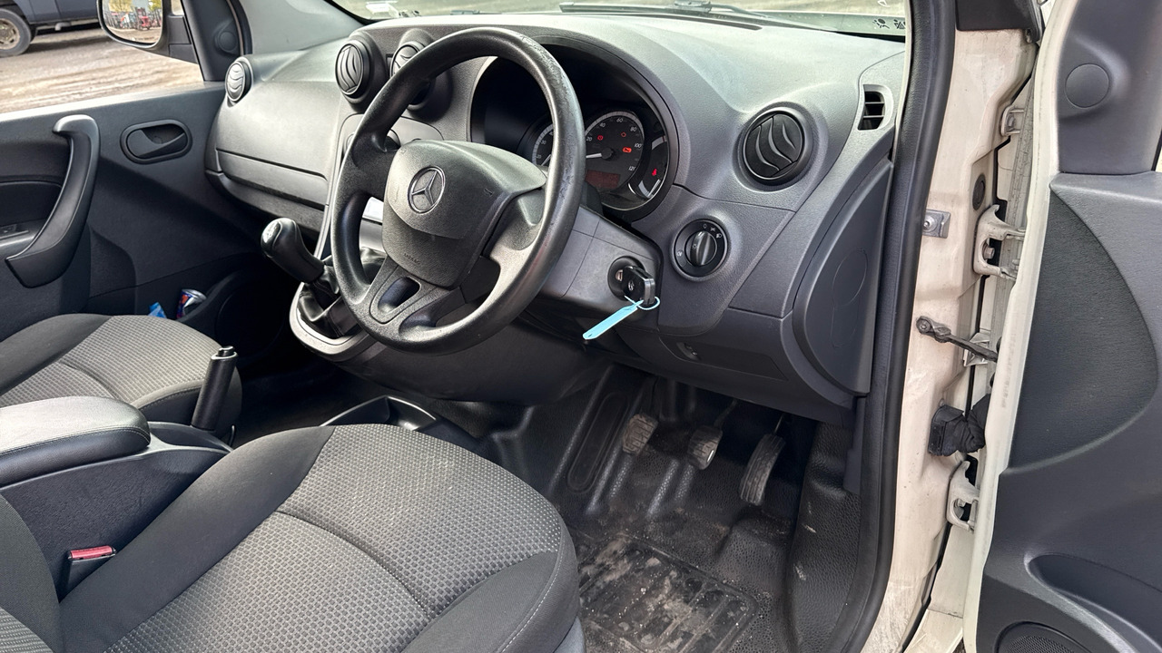 MERCEDES-BENZ CITAN 109 CDI BLUEEFFICIENCY - Fourgonnette: photos 5 MERCEDES-BENZ CITAN 109 CDI BLUEEFFICIENCY - Fourgonnette: photos 5