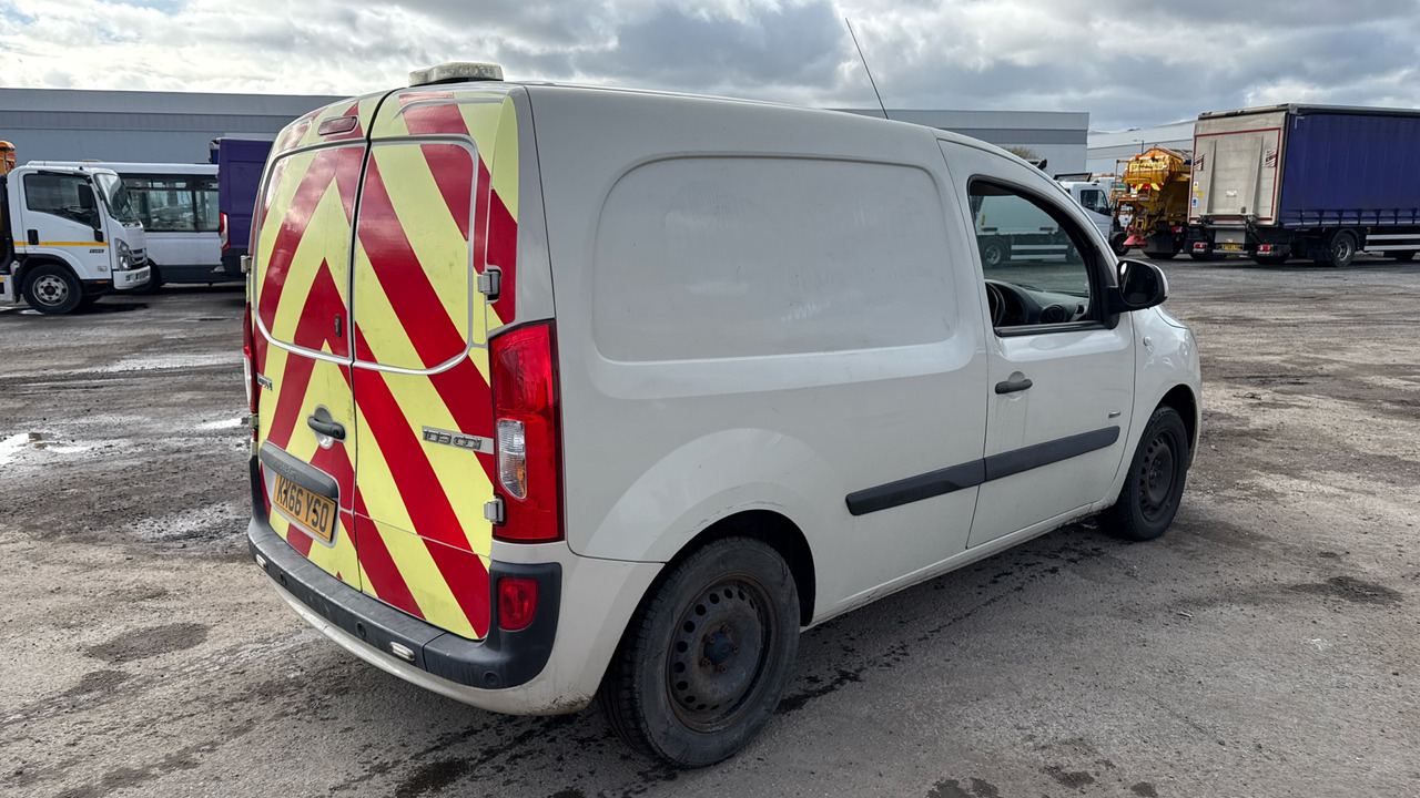 MERCEDES-BENZ CITAN 109 CDI BLUEEFFICIENCY - Fourgonnette: photos 4 MERCEDES-BENZ CITAN 109 CDI BLUEEFFICIENCY - Fourgonnette: photos 4