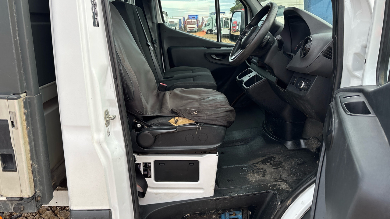 MERCEDES-BENZ SPRINTER 314 CDI - Utilitaire plateau: photos 5 MERCEDES-BENZ SPRINTER 314 CDI - Utilitaire plateau: photos 5