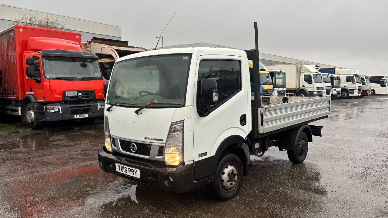 NISSAN NT400 CABSTAR 34.12 DCI - Utilitaire plateau: photos 2 NISSAN NT400 CABSTAR 34.12 DCI - Utilitaire plateau: photos 2