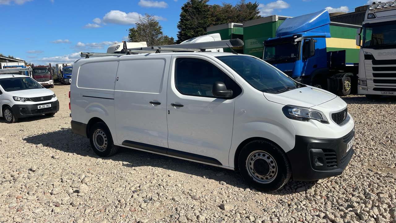 PEUGEOT EXPERT PROFESSIONAL 1.5 - Fourgon utilitaire: photos 1 PEUGEOT EXPERT PROFESSIONAL 1.5 - Fourgon utilitaire: photos 1