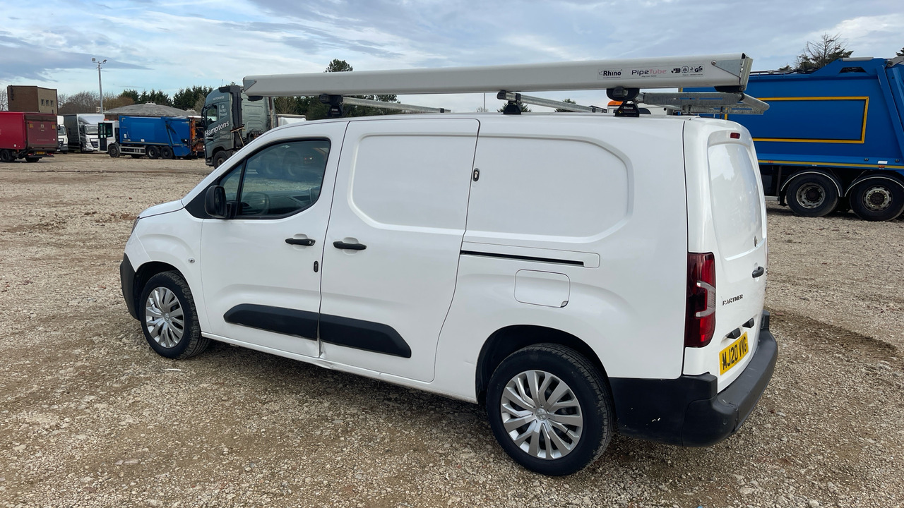 PEUGEOT PARTNER 850 1.5 BLUE HDI 100PS - Fourgonnette: photos 3 PEUGEOT PARTNER 850 1.5 BLUE HDI 100PS - Fourgonnette: photos 3