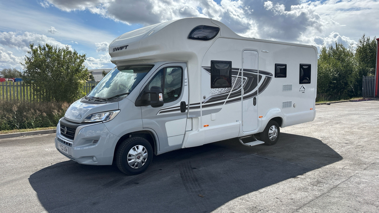 SWIFT EDGE 486 (FIAT DUCATO 3500KG) - Camping-car capucine: photos 2 SWIFT EDGE 486 (FIAT DUCATO 3500KG) - Camping-car capucine: photos 2