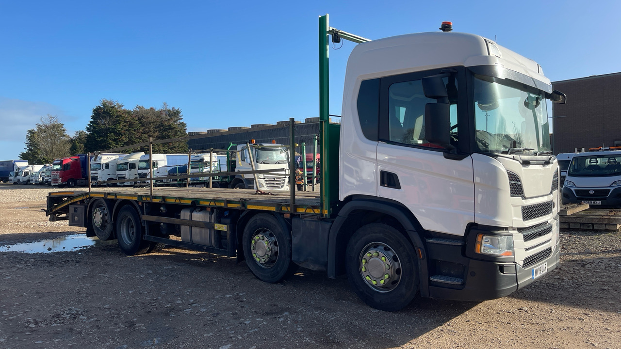 Scania P 410 - Remorqueuse: photos 1 Scania P 410 - Remorqueuse: photos 1