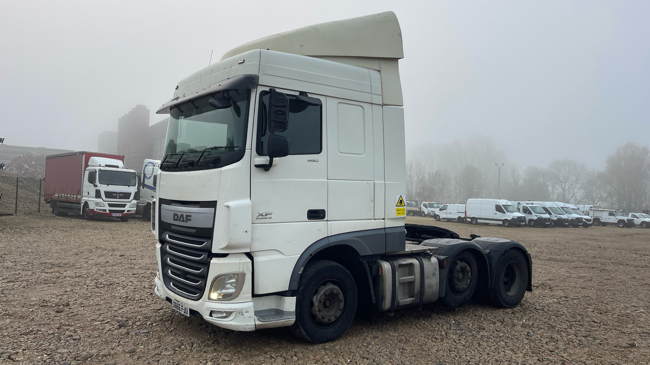 DAF XF 460 - Tracteur routier: photos 2 DAF XF 460 - Tracteur routier: photos 2