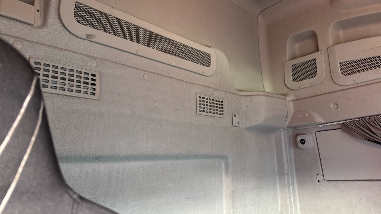 Tracteur routier IVECO STRALIS  460: photos 16