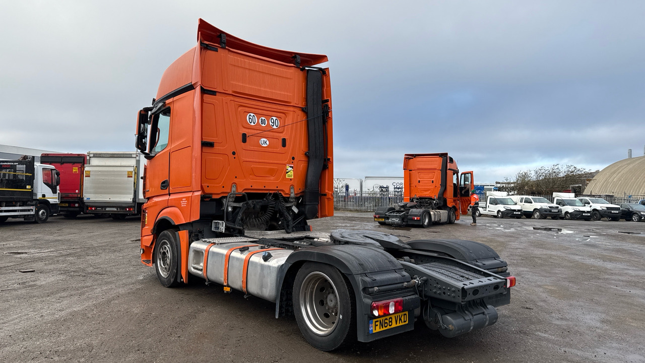 MERCEDES-BENZ ACTROS 1845 - Tracteur routier: photos 3 MERCEDES-BENZ ACTROS 1845 - Tracteur routier: photos 3