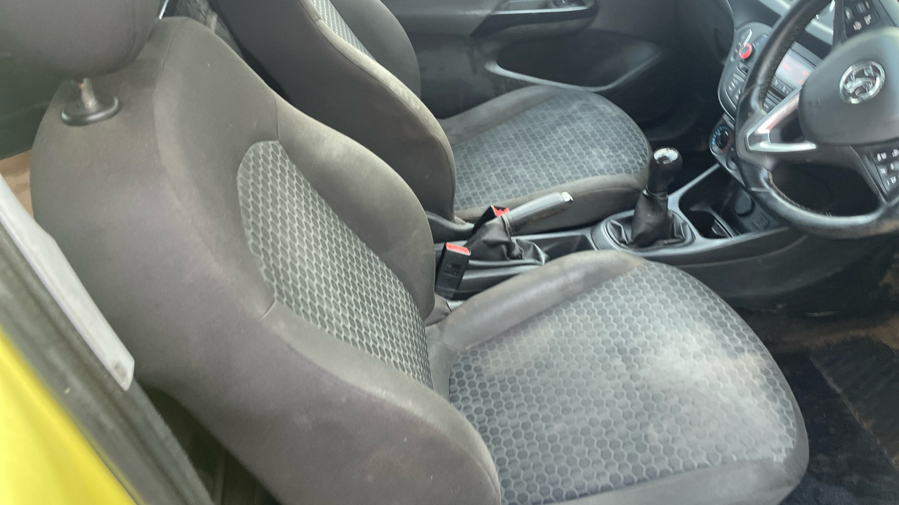 VAUXHALL CORSA 1.3 CDTi 16V - Voiture: photos 5 VAUXHALL CORSA 1.3 CDTi 16V - Voiture: photos 5