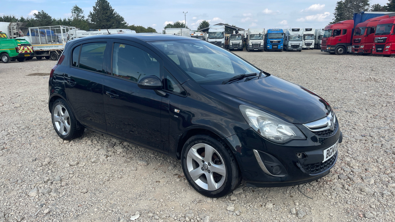 VAUXHALL CORSA 1.4 SXI - Voiture à hayon: photos 1 VAUXHALL CORSA 1.4 SXI - Voiture à hayon: photos 1