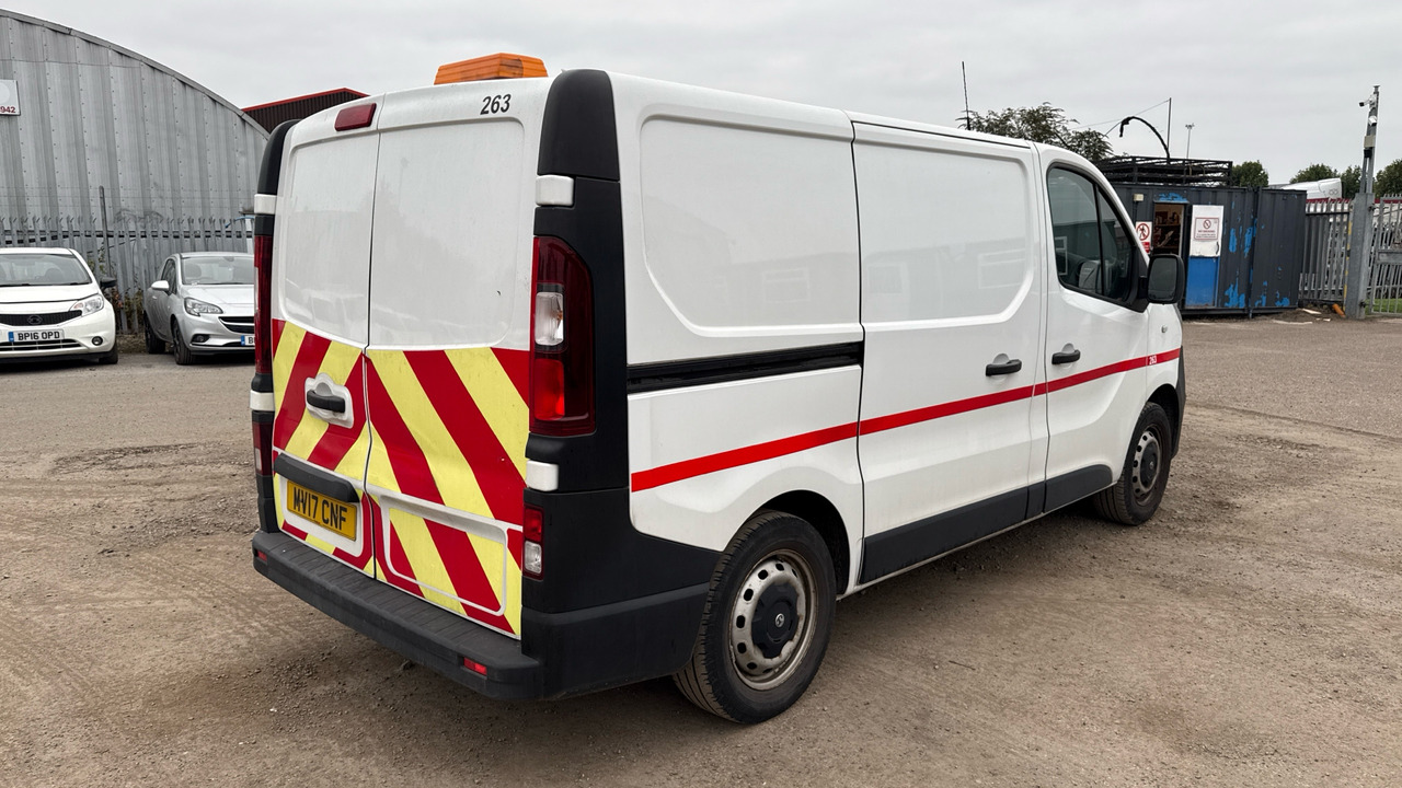 VAUXHALL VIVARO 2700 1.6CDTI 125PS - Fourgonnette: photos 4 VAUXHALL VIVARO 2700 1.6CDTI 125PS - Fourgonnette: photos 4