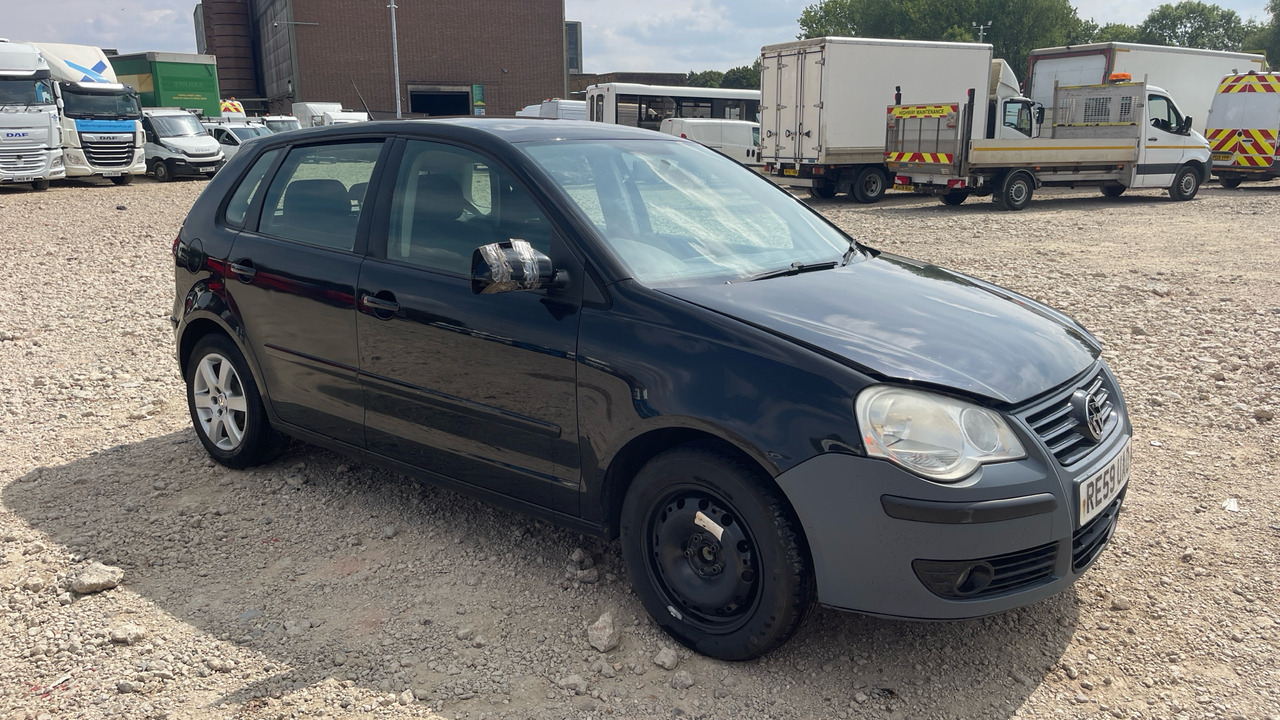 VOLKSWAGEN POLO 1.2 MATCH 60 - Voiture à hayon: photos 1 VOLKSWAGEN POLO 1.2 MATCH 60 - Voiture à hayon: photos 1