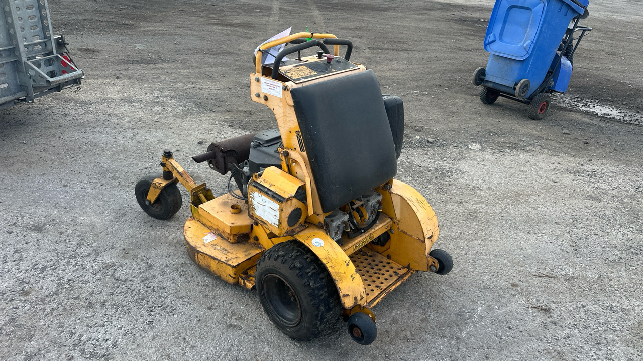 WRIGHT STANDER QUAD LEVER - Motofaucheuse: photos 3 WRIGHT STANDER QUAD LEVER - Motofaucheuse: photos 3