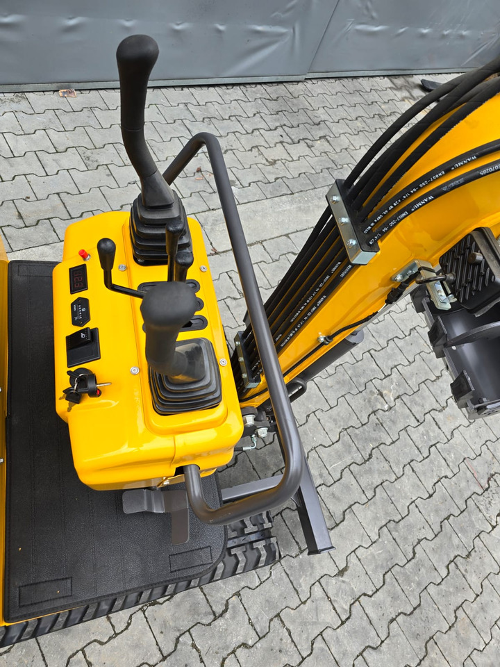 Berger Kraus BK900A Minikoparka Berger Kraus - Mini pelle: photos 2 Berger Kraus BK900A Minikoparka Berger Kraus - Mini pelle: photos 2