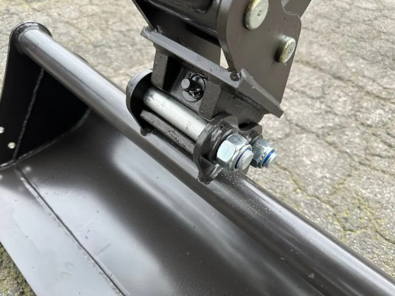 Rhino Rhinoceros XN12-9 - Mini pelle: photos 3 Rhino Rhinoceros XN12-9 - Mini pelle: photos 3