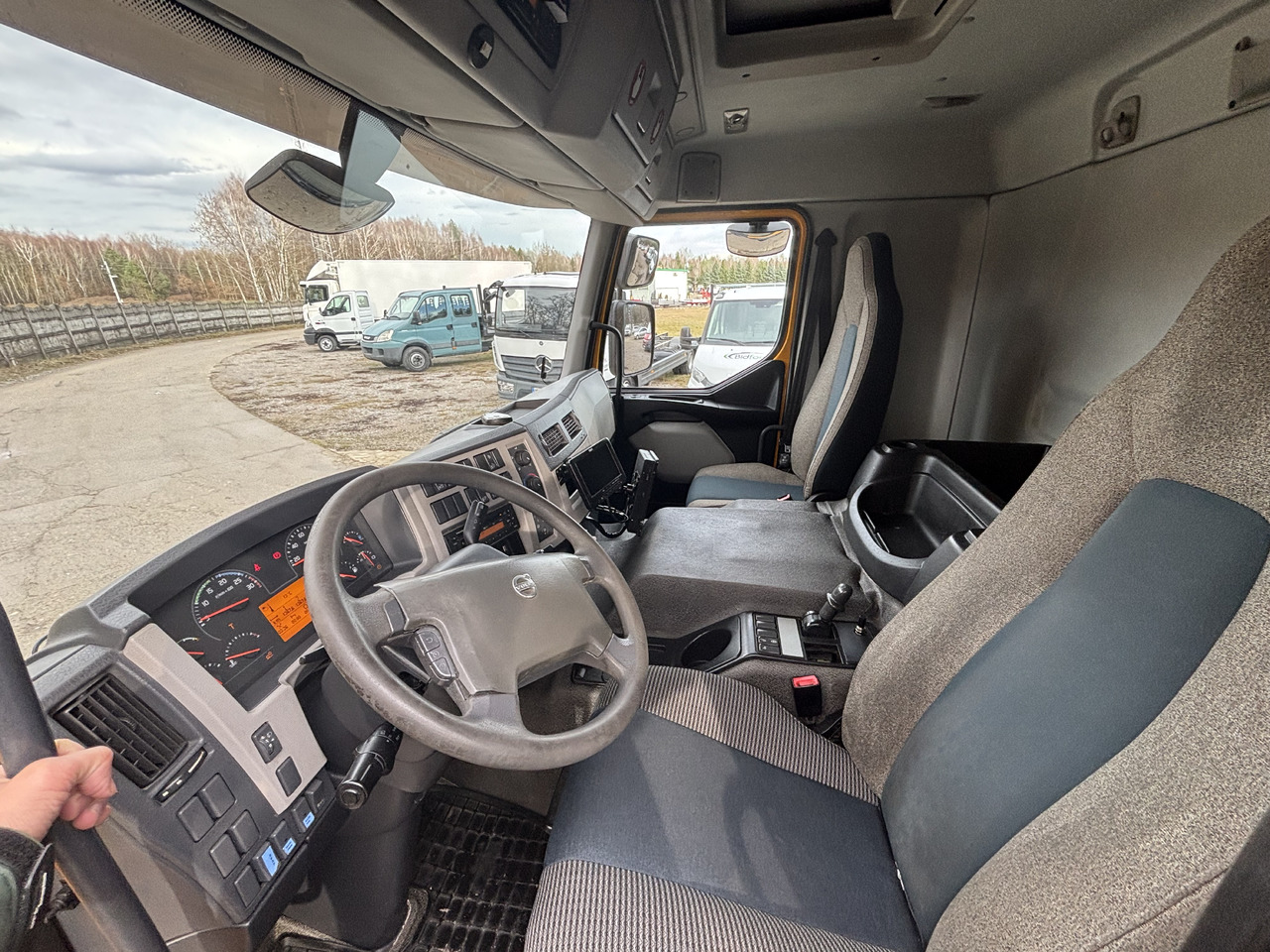 Photo d'intérieur 1: Camion frigorifique VOLVO FE 320