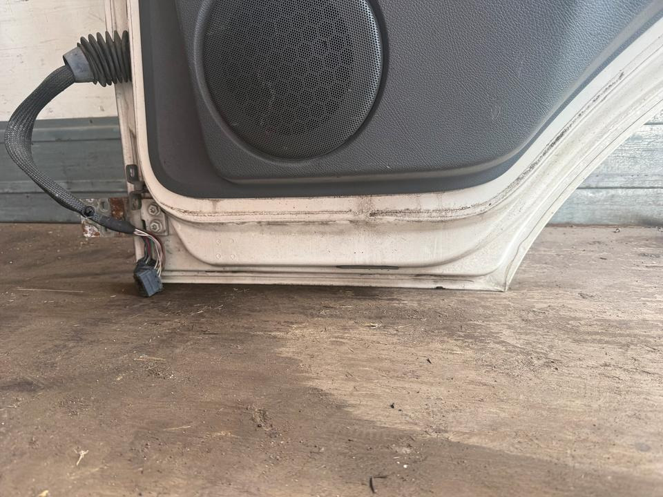 Atego EU6 Beifahrertür Weiß Spiegel Innenverkleidung LN 92 - Portière et pièces pour Camion: photos 5 Atego EU6 Beifahrertür Weiß Spiegel Innenverkleidung LN 92 - Portière et pièces pour Camion: photos 5