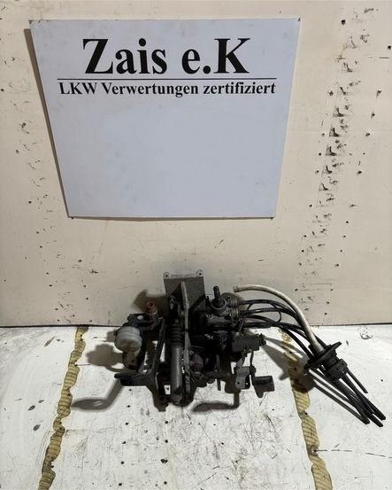 Haldex Betriebsbremsventil 320063111 - Valve de frein pour Camion: photos 1 Haldex Betriebsbremsventil 320063111 - Valve de frein pour Camion: photos 1