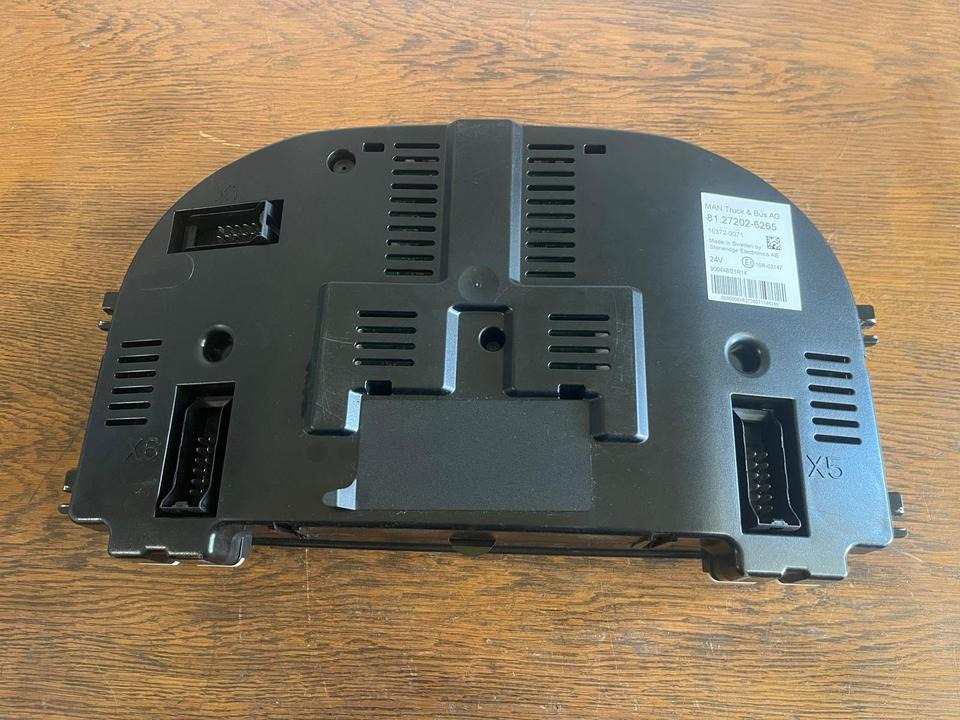 MAN EU6 Kombiinstrument / Tacho 81.27202-6265 - Panel de instrumentos pour Camion: photos 4 MAN EU6 Kombiinstrument / Tacho 81.27202-6265 - Panel de instrumentos pour Camion: photos 4