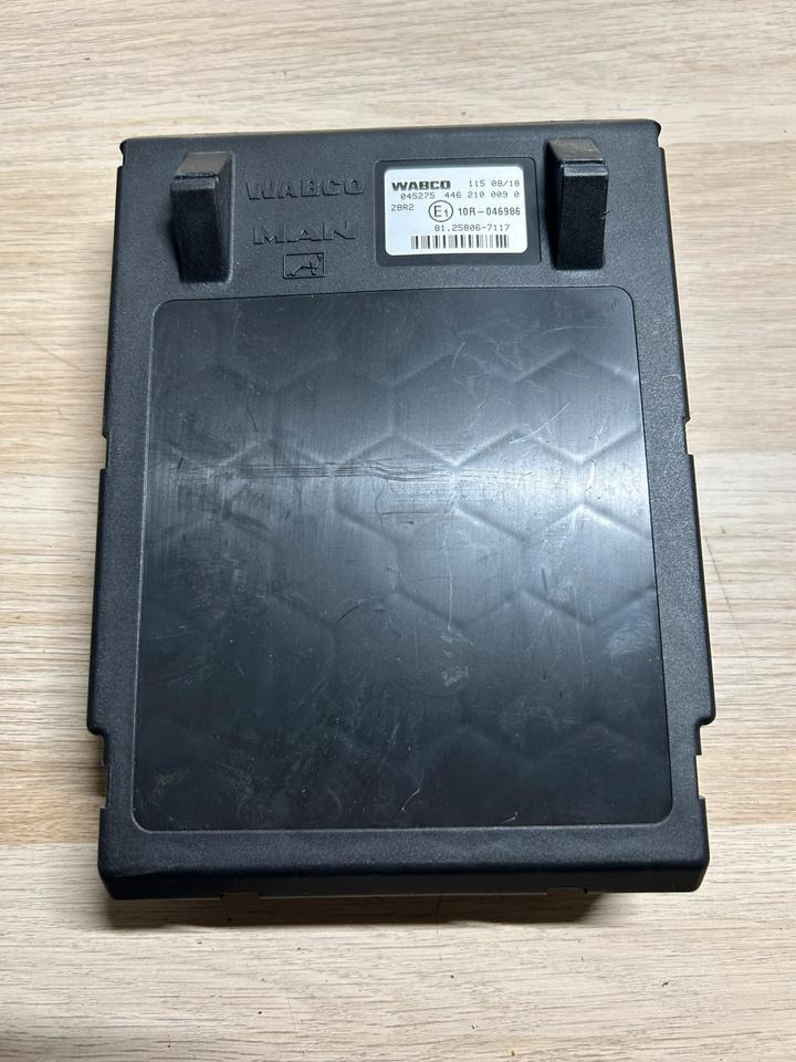 MAN EU6 WABCO Elektronik ZBR 2 Steuergerät 81.25806-7117 - Bloc de gestion pour Camion: photos 2 MAN EU6 WABCO Elektronik ZBR 2 Steuergerät 81.25806-7117 - Bloc de gestion pour Camion: photos 2