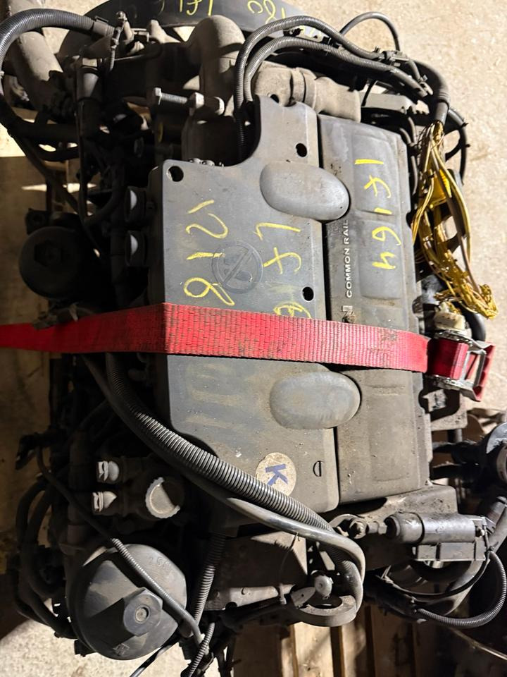 MAN Motor 12.180 EU5 D0834 LFL 64 - Moteur pour Camion: photos 5 MAN Motor 12.180 EU5 D0834 LFL 64 - Moteur pour Camion: photos 5