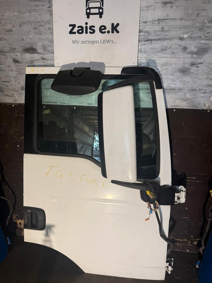 MAN TGS EU6 Beifahrertür Weiß Spiegel Innenverkleidung LN 57 - Portière et pièces pour Camion: photos 1 MAN TGS EU6 Beifahrertür Weiß Spiegel Innenverkleidung LN 57 - Portière et pièces pour Camion: photos 1