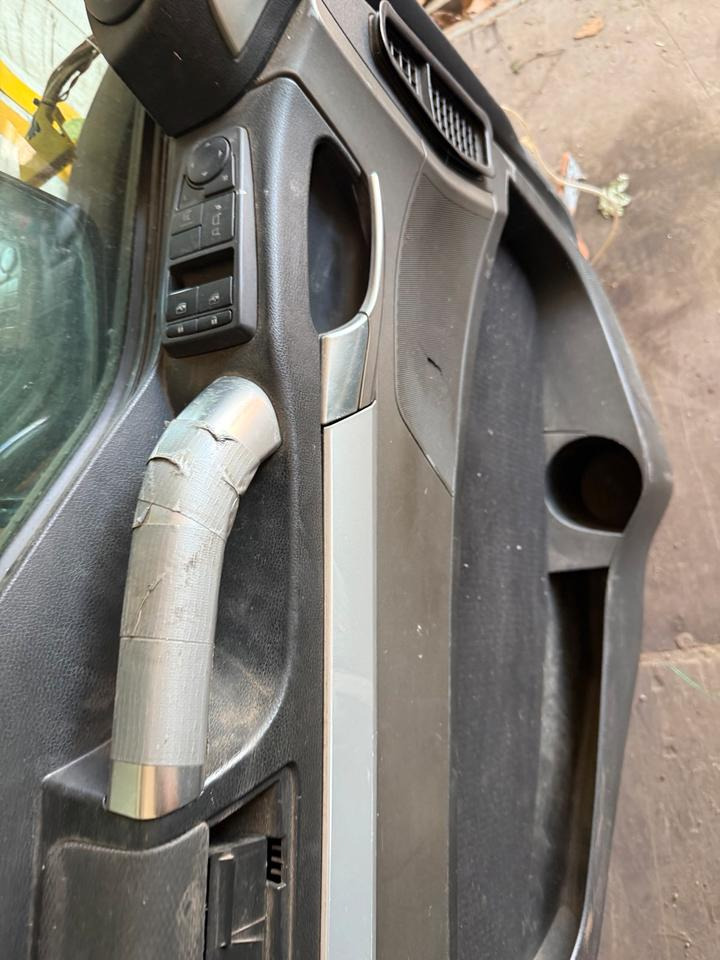 MAN TGS EU6 Fahrertür Orange Spiegel Innenverkleidung LN 79 - Portière et pièces pour Camion: photos 4 MAN TGS EU6 Fahrertür Orange Spiegel Innenverkleidung LN 79 - Portière et pièces pour Camion: photos 4