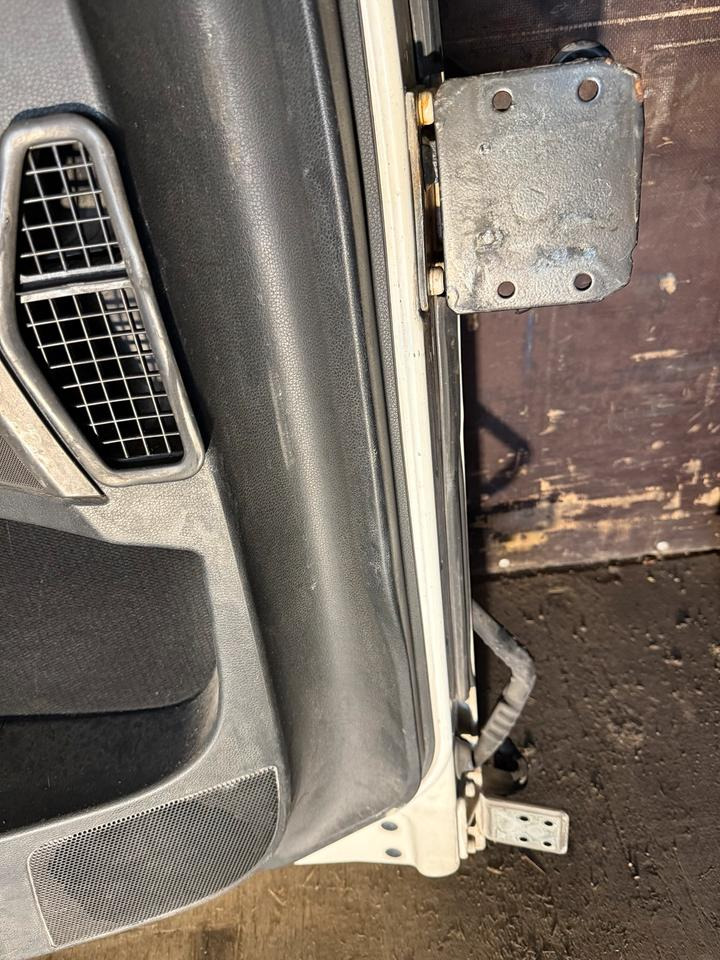 MAN TGS EU6 Fahrertür Weiß Spiegel Innenverkleidung LN 58 - Portière et pièces pour Camion: photos 3 MAN TGS EU6 Fahrertür Weiß Spiegel Innenverkleidung LN 58 - Portière et pièces pour Camion: photos 3