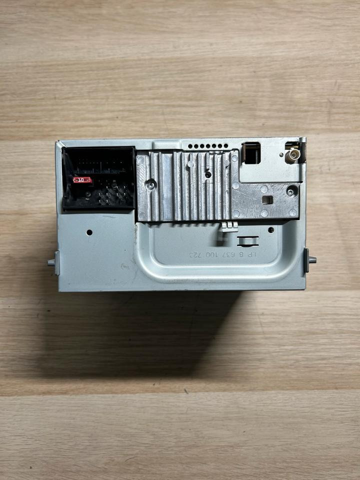 MAN TGS High Multimedia Radio 81.28101.6181 - Système électrique pour Camion: photos 4 MAN TGS High Multimedia Radio 81.28101.6181 - Système électrique pour Camion: photos 4